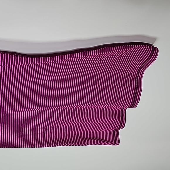 LULULEMON size 4 pink and black striped tank top - Picture 5 of 5